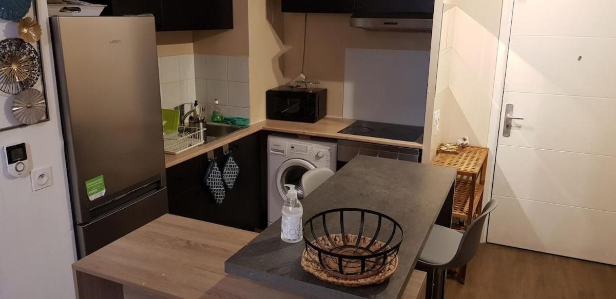 Apparemment Cosy Avec Parking Exterieur Gratuit Lägenhet Aulnay-sous-Bois Exteriör bild