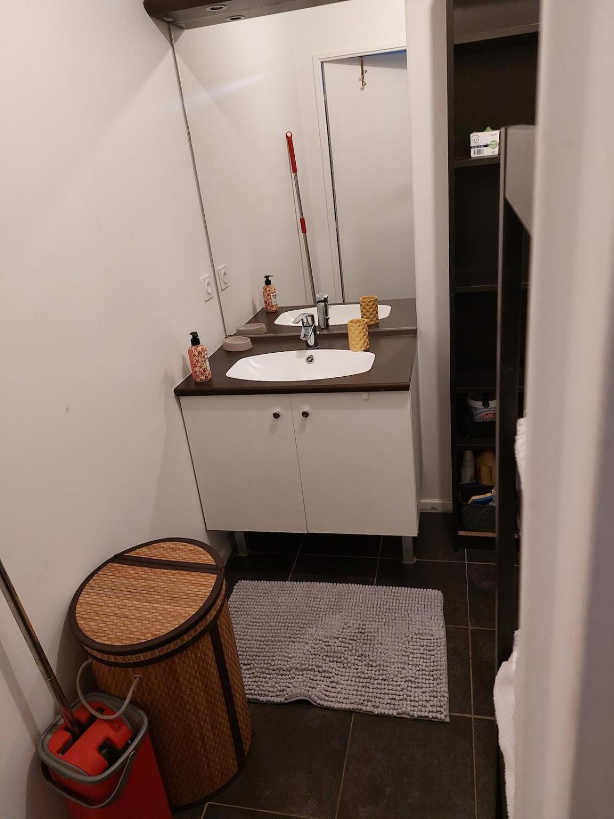 Apparemment Cosy Avec Parking Exterieur Gratuit Lägenhet Aulnay-sous-Bois Exteriör bild